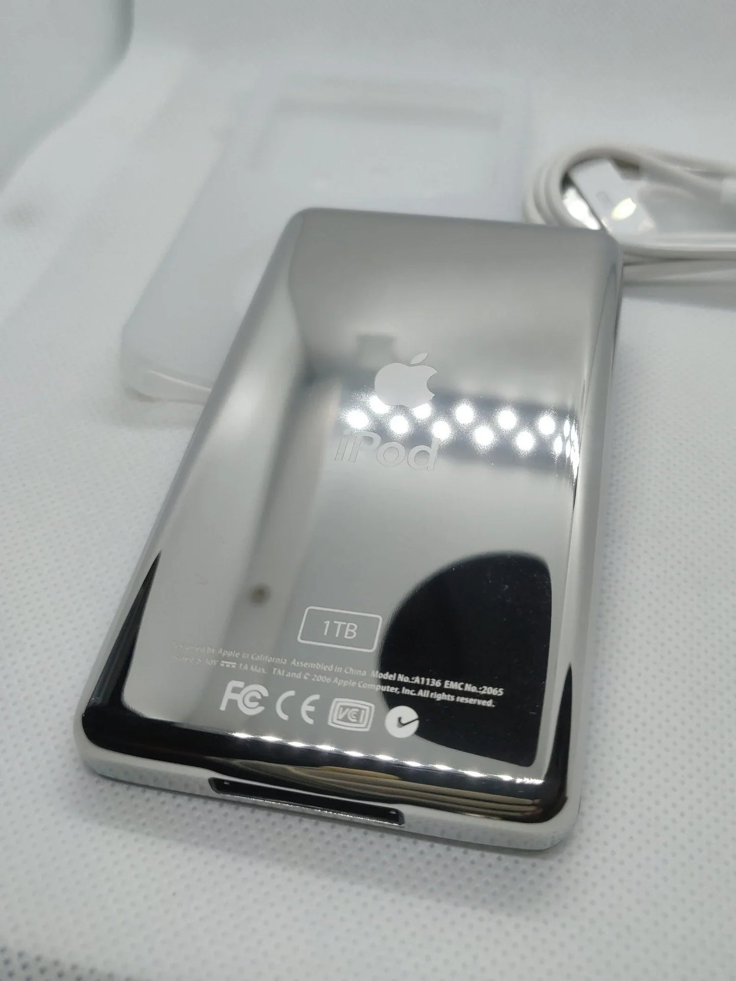 iPod Classic 7th Gen | Grey Edition | 1TB SSD | 3000 mAh Battery