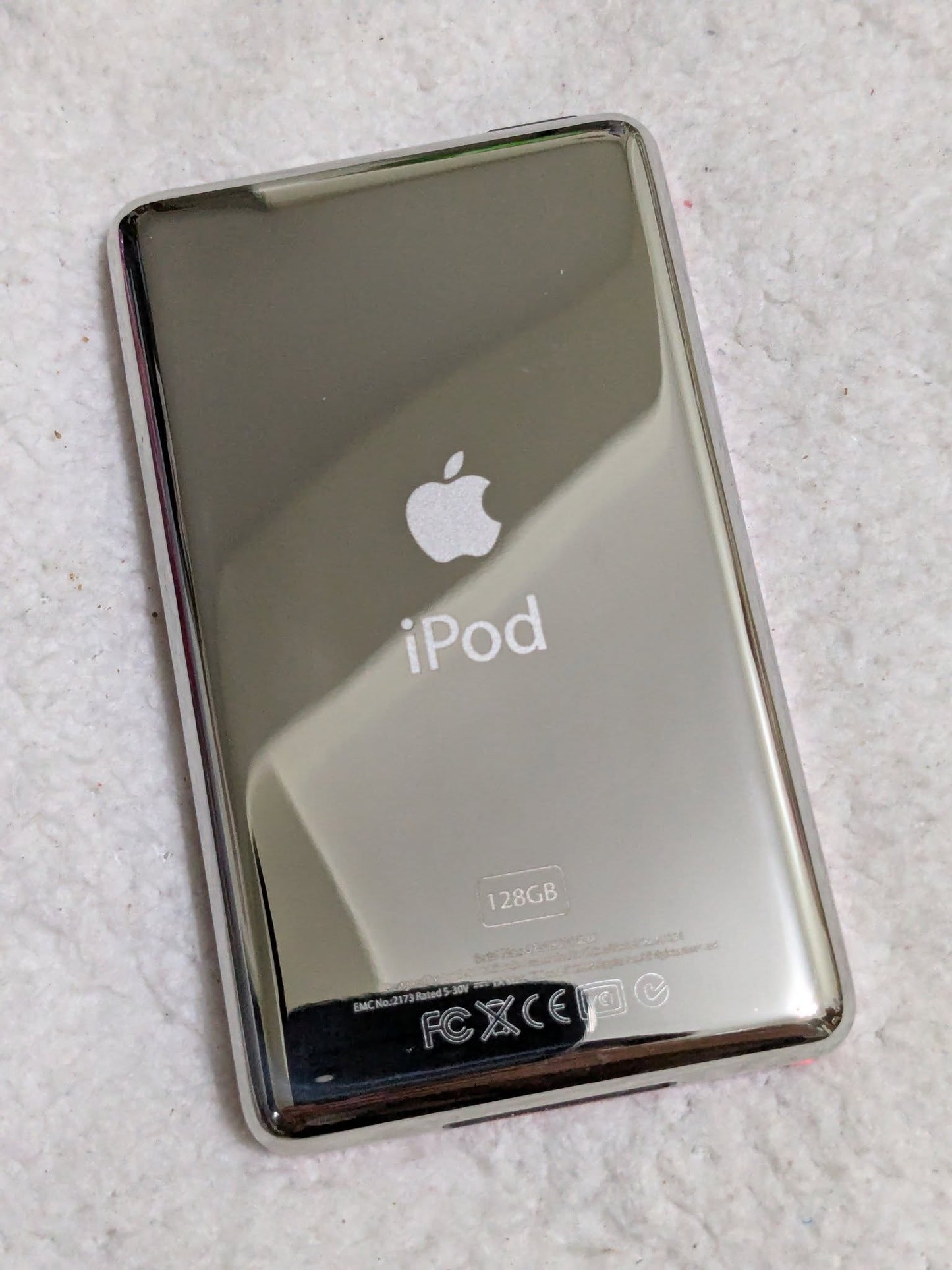 iPod Classic 7th Gen – Red Edition | 1TB SSD | 3000 mAh Battery