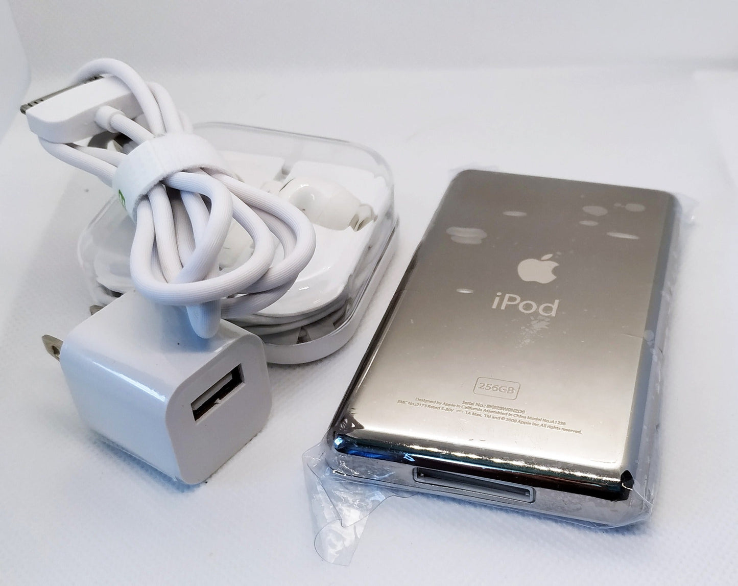 Apple iPod Classic 6th Generation | 256GB | Brand New Battery 2000 mAh